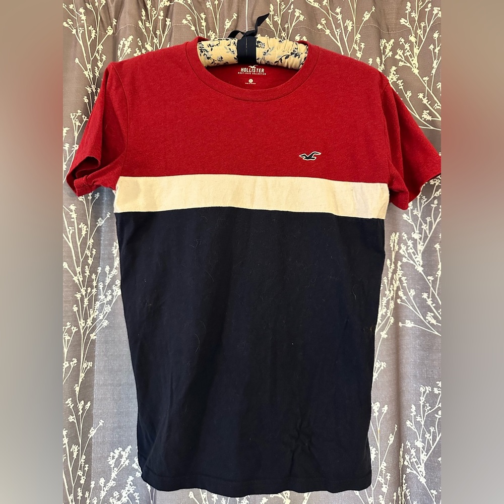 Hollister Red White and Blue T-shirt